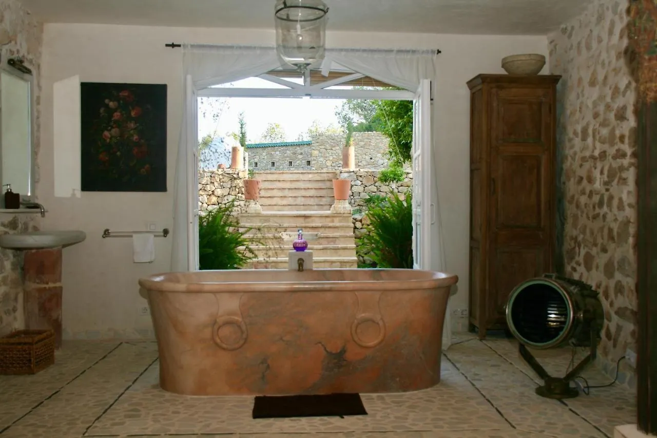 Alcazar Del Garraf Bed & Breakfast Barcelona 0*,